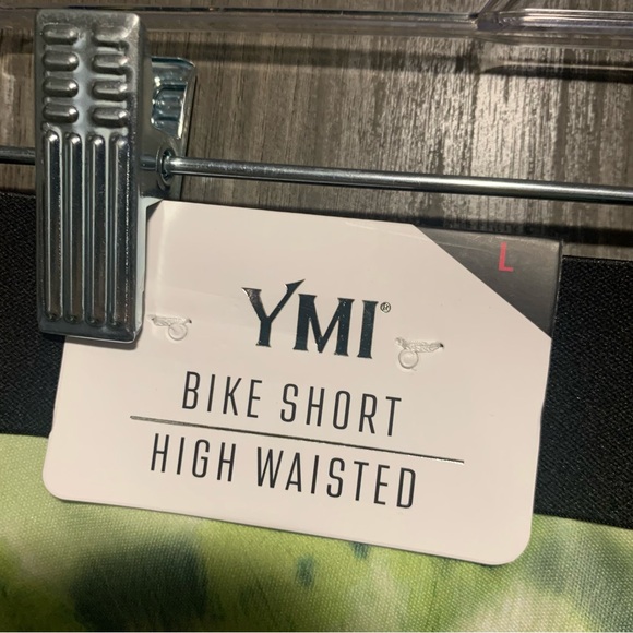 YMI high waisted bike shorts size Large NWT - Picture 4 of 6